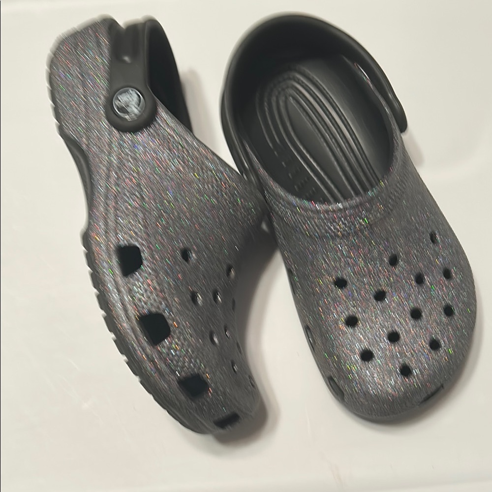 Black glitter Crocs in excellent condition - Picture 3 of 3